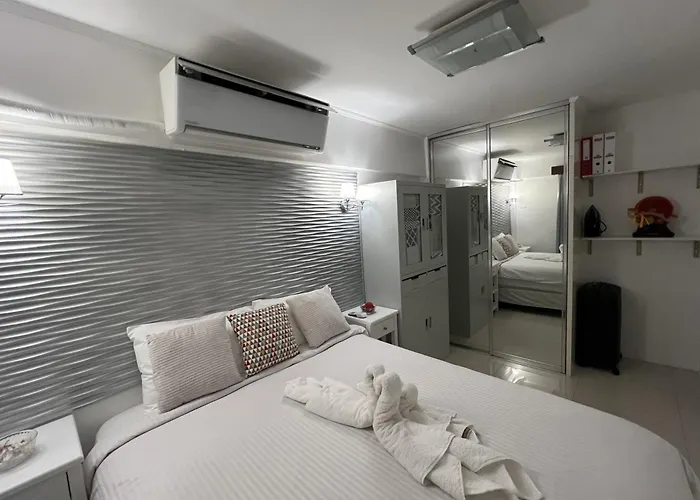 Stunning 2br Apt, 65 Sq M Netflix At Rosewood Pointe Residences Near Bgc 公寓 马尼拉