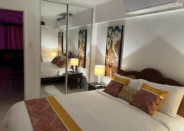 Stunning 2br Apt, 65 Sq M Netflix At Rosewood Pointe Residences Near Bgc 公寓