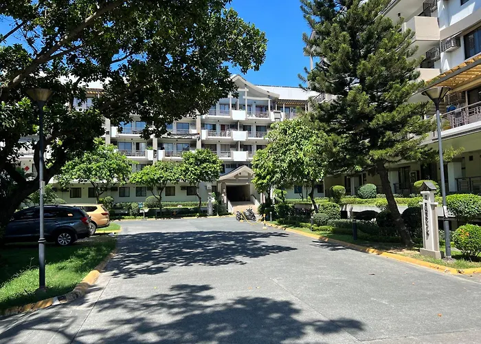 Stunning 2br Apt, 65 Sq M Netflix At Rosewood Pointe Residences Near Bgc 马尼拉